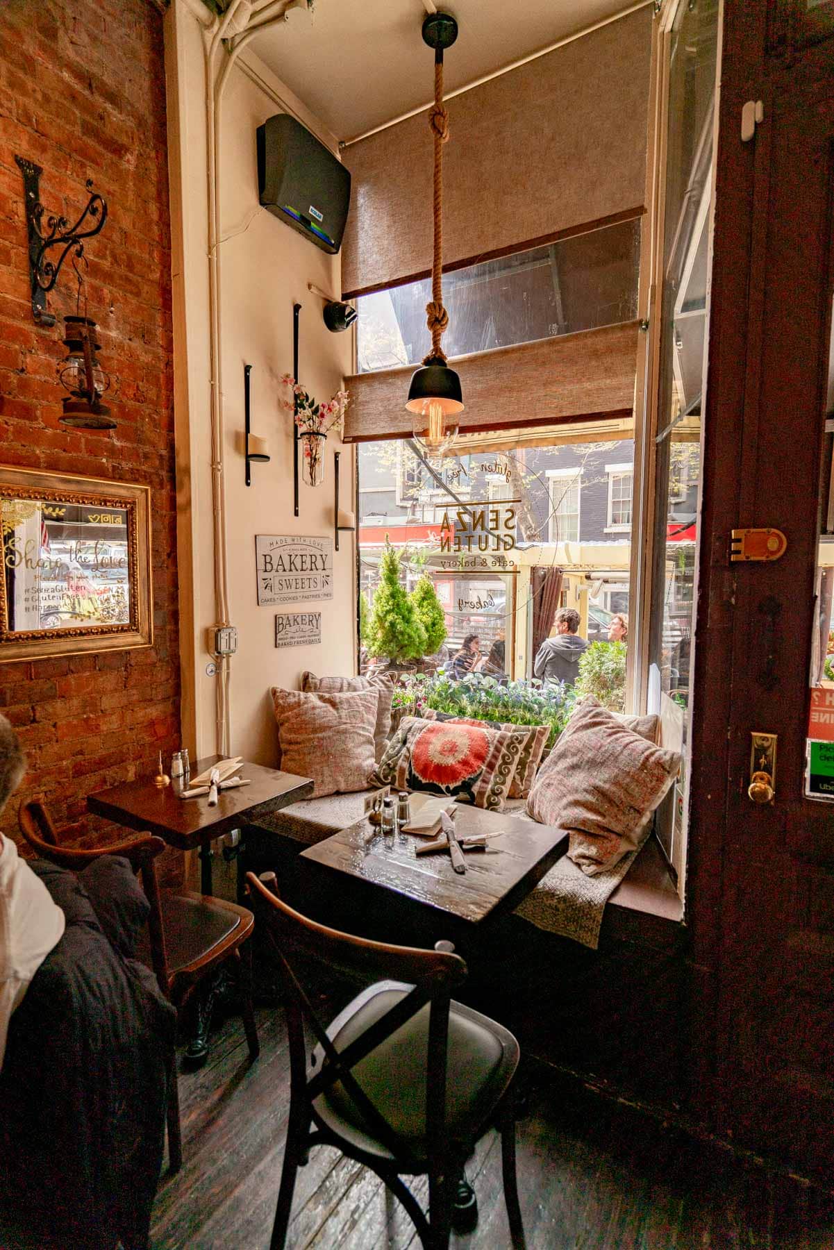 Senza Gluten Cafe & Bakery
