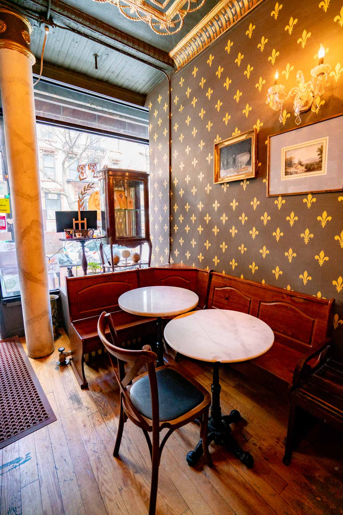 Cafe Bleriot XI