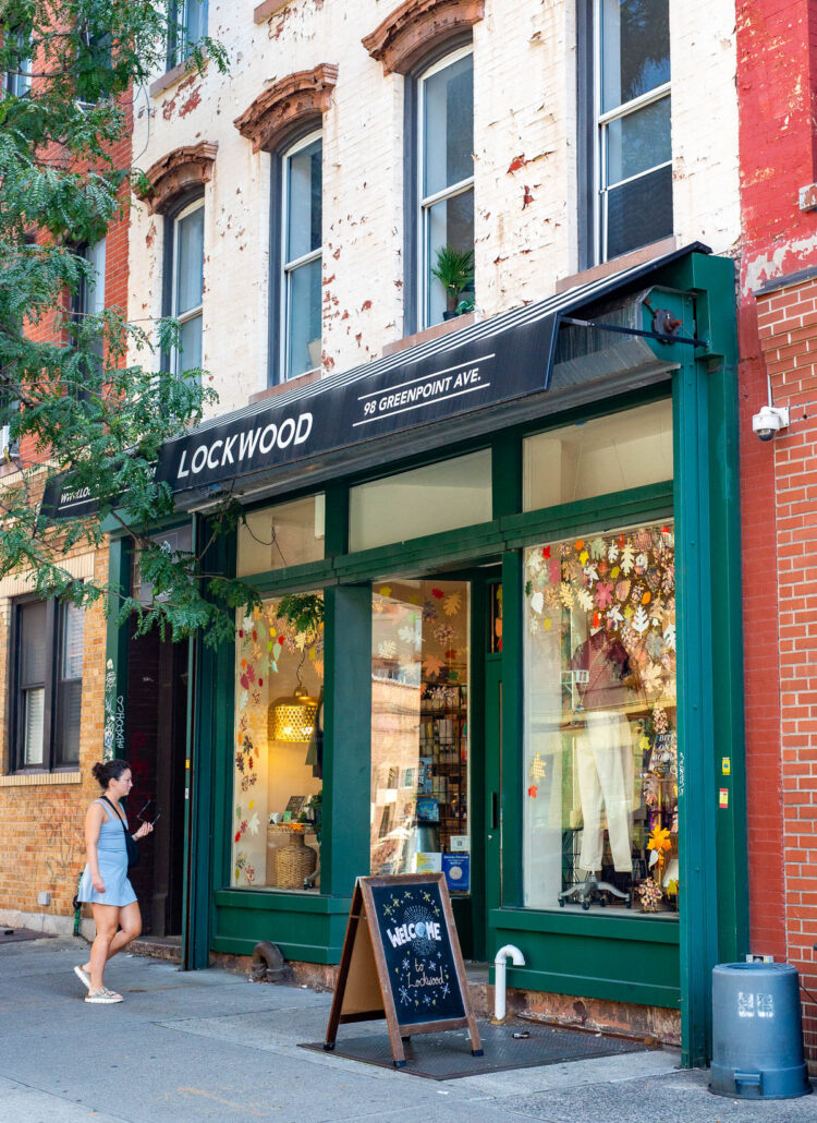 Top 15 Gift Shops in New York City (Where to Snag The BEST Souvenirs)
