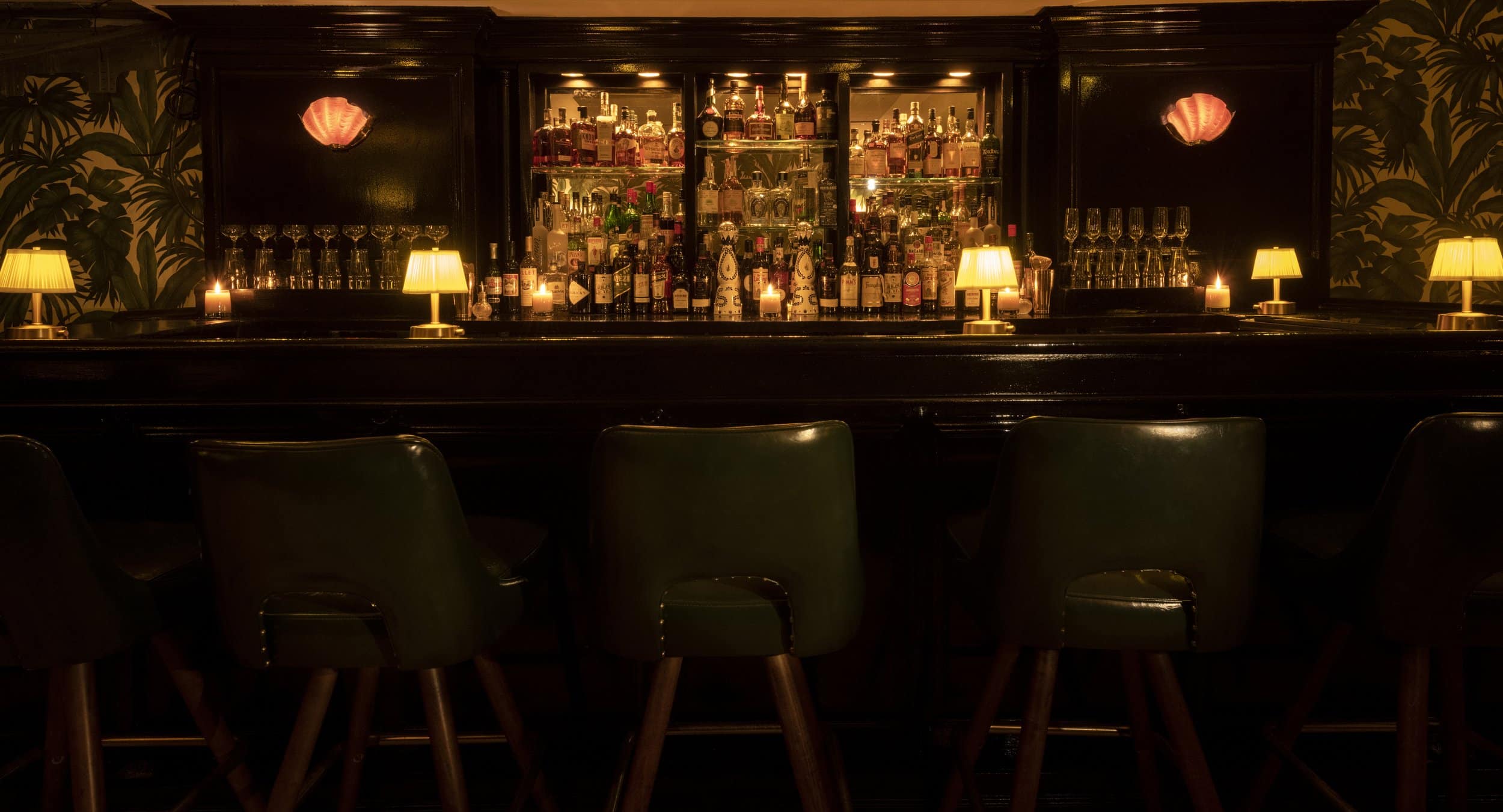 Melody’s Piano Bar