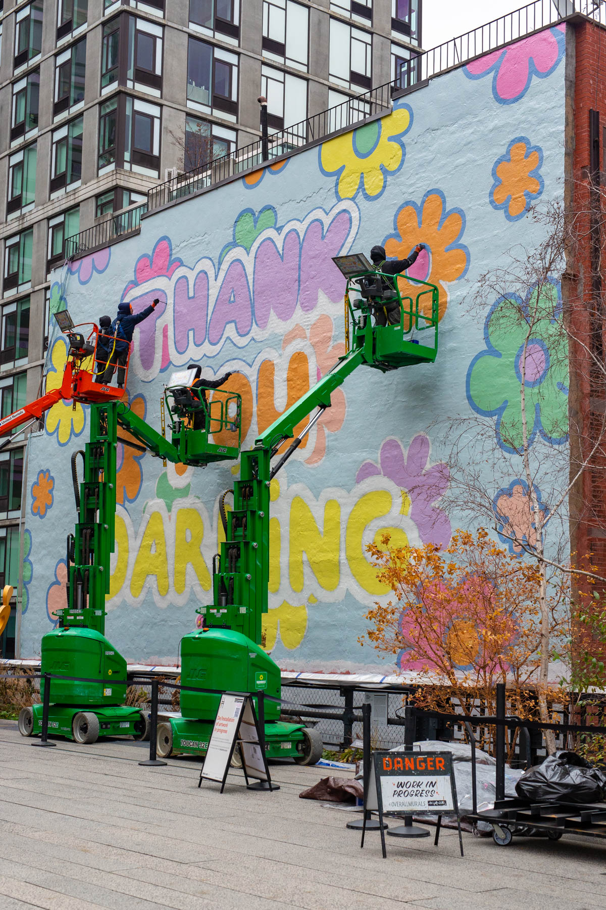 Rotating Murals at the High Line
