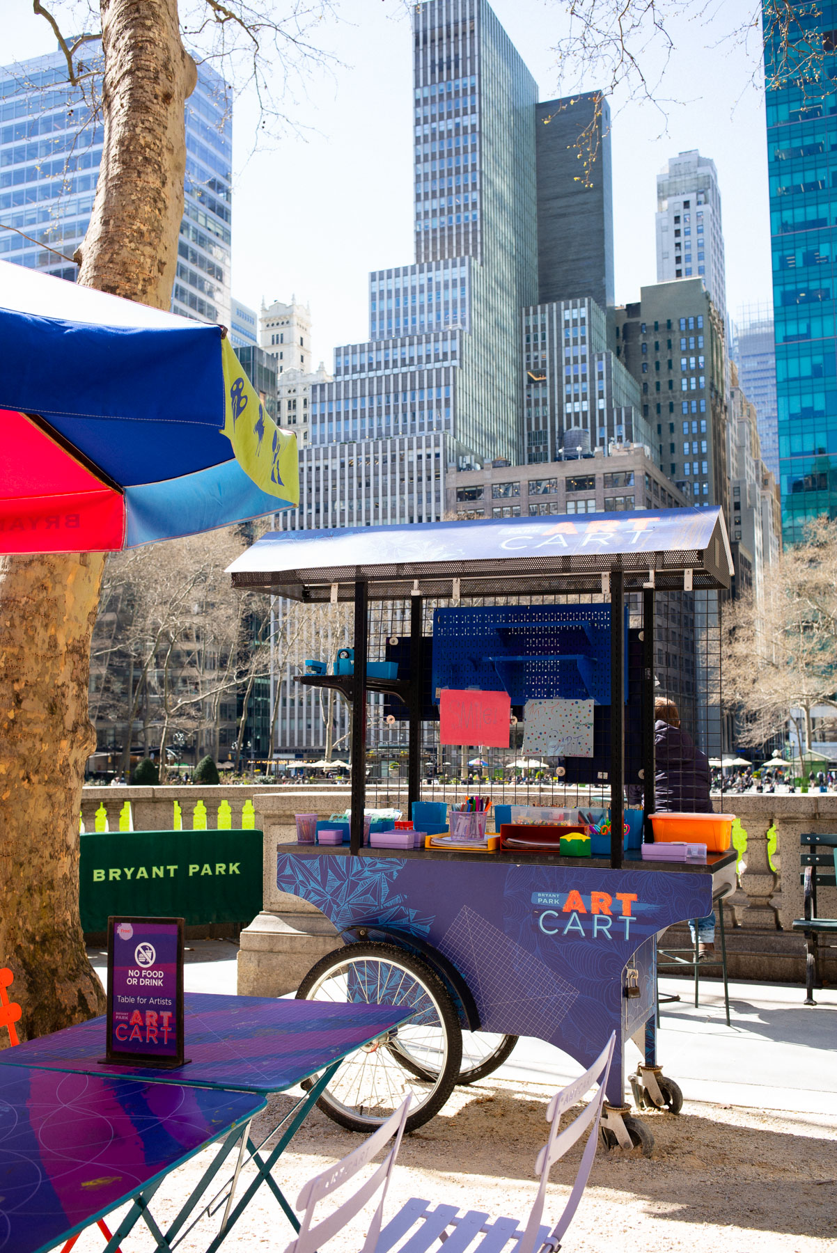 Bryant Park Art Cart 
